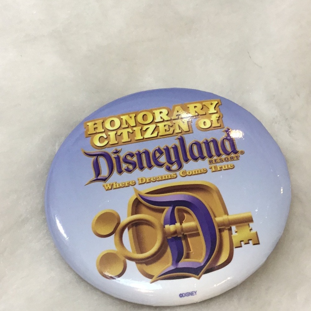 Disneyland button